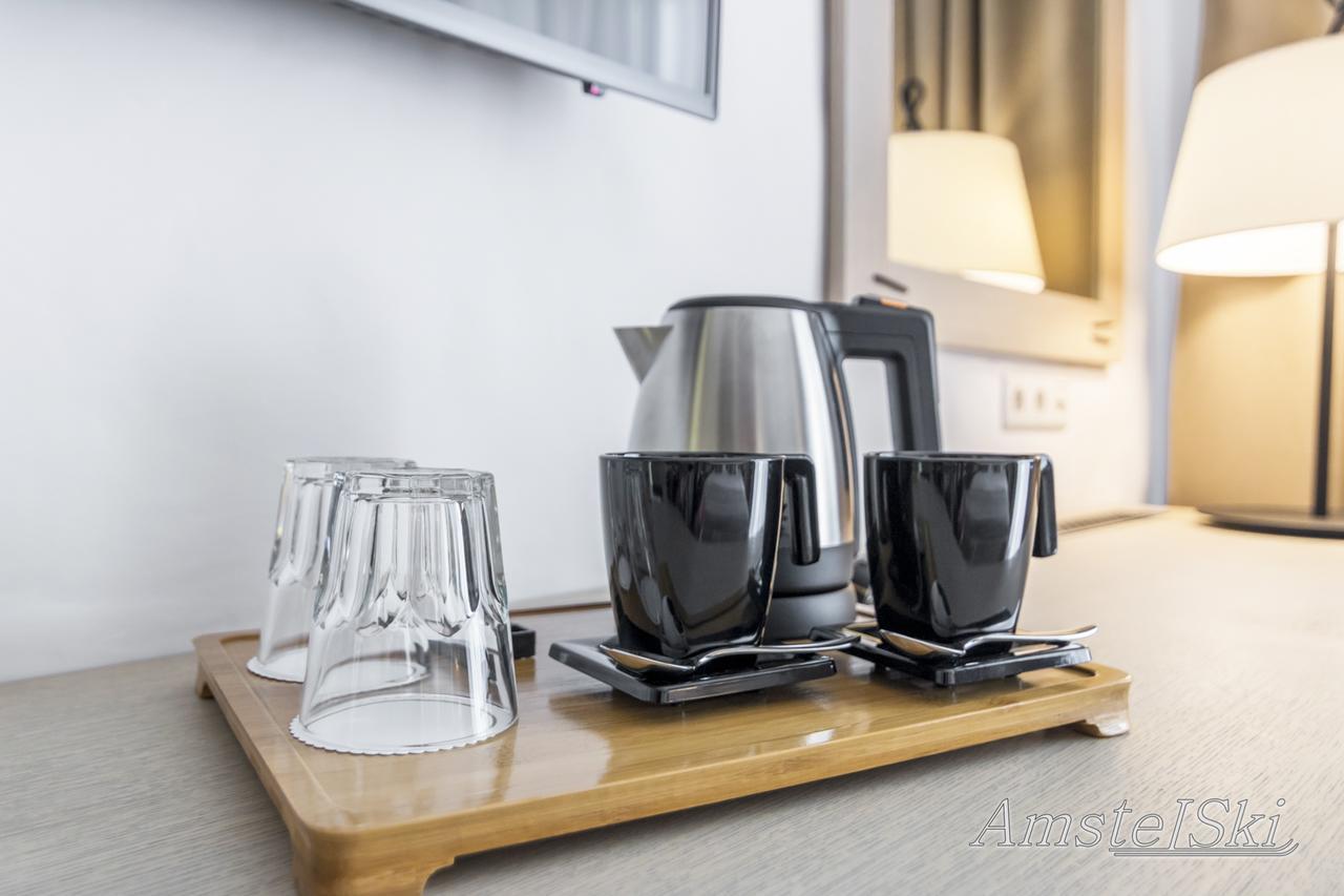 Amstelski Hotel Bukovel Bagian luar foto
